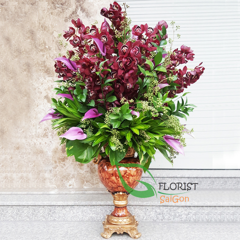 Premium flower arrangement in vase