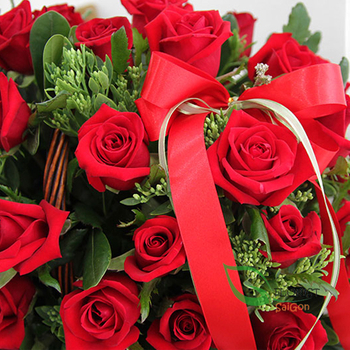 Love romantic from basket flowers Hochiminh city