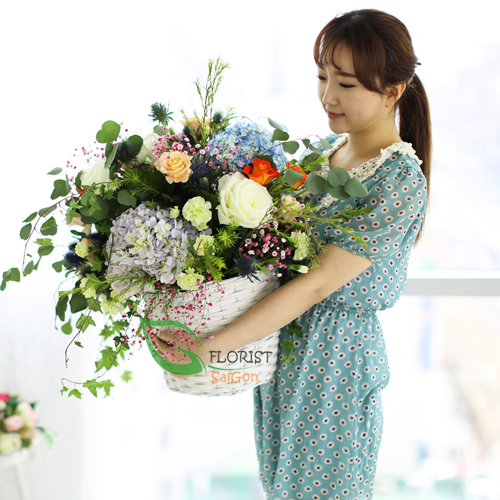 Flower arrangement for birthday delivery